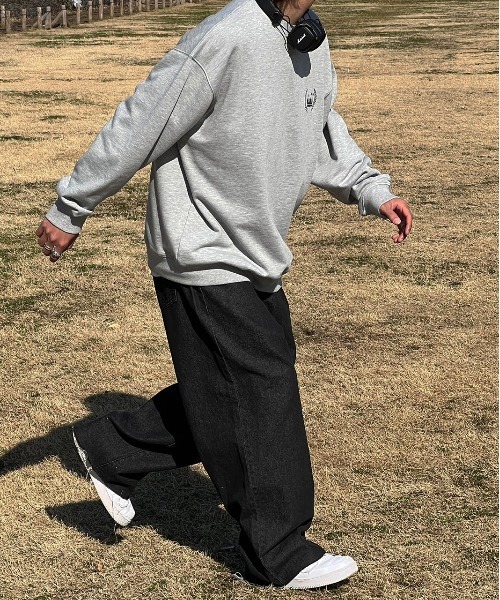 kutir(クティール)の「カットオフタックワイドバルーンデニムパンツ(デニムパンツ・メンズ・インディゴブルー/ブラック・LARGE/MEDIUM/SMALL)」の19枚目の写真