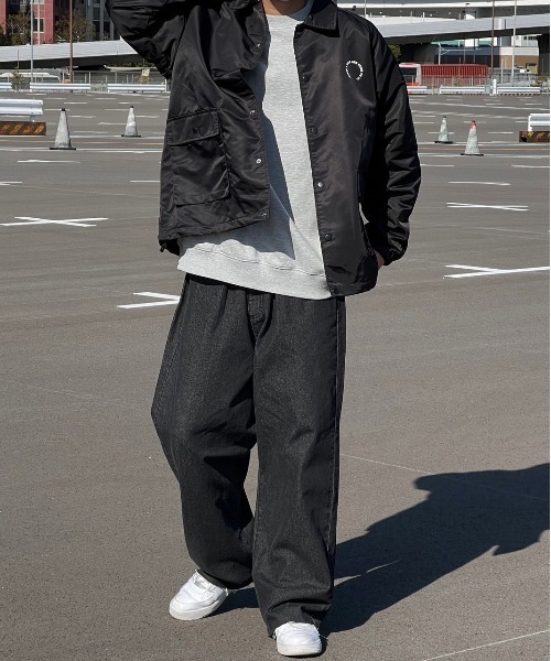 kutir(クティール)の「カットオフタックワイドバルーンデニムパンツ(デニムパンツ・メンズ・インディゴブルー/ブラック・LARGE/MEDIUM/SMALL)」の21枚目の写真