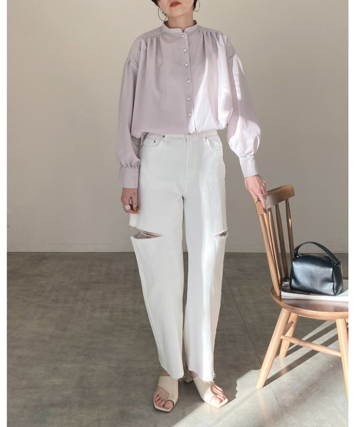 She's Closet(シーズクローゼット)の「パールボタンスタンドカラーボリュームスリーブ長袖ギャザーブラウス(シャツ/ブラウス・レディース・ブラック/ライトベージュ/ホワイト/ライトグレー/ブルー・FREE)」の18枚目の写真