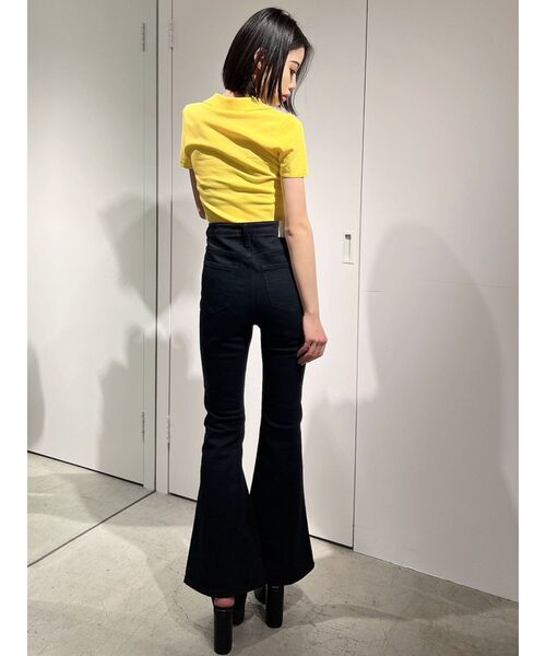 GYDA（ジェイダ）の「FRONT ZIP UP POLOニットトップス（ニット/セーター・レディース・イエロー/ブラック/オフホワイト・FREE）」の15枚目の写真