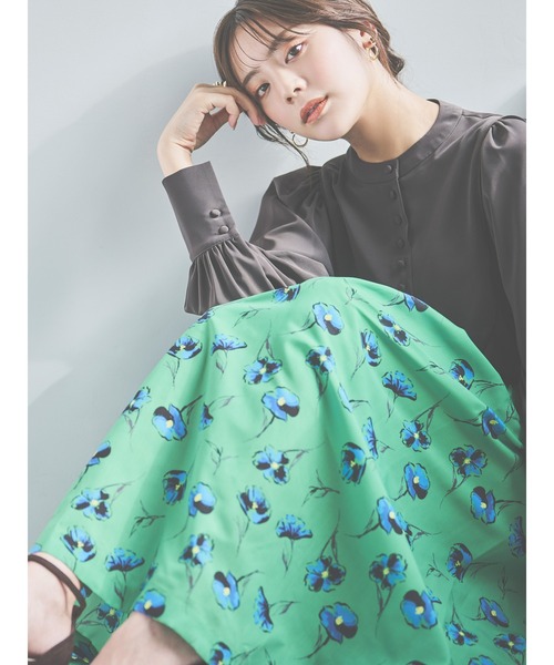 Te chichi（テチチ）の「【貴島明日香コラボ】ボリュームスリーブブザムブラウス（シャツ/ブラウス・レディース・チャコール/ブラック/オフホワイト/グリーン・ﾌﾘ-）」の6枚目の写真