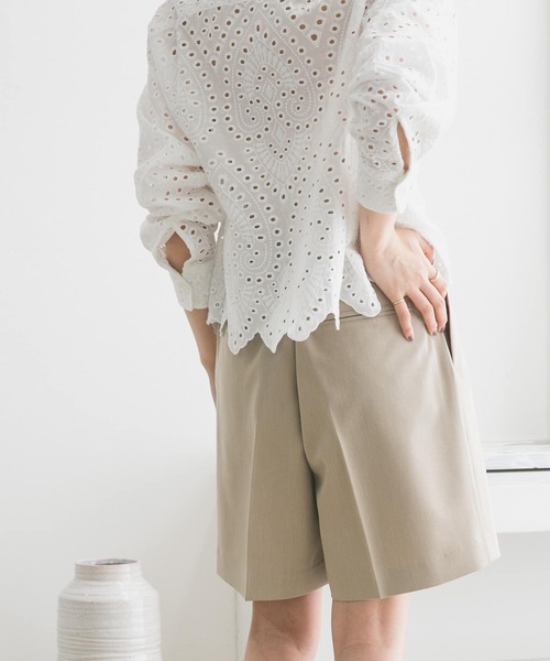 KBF（ケイビーエフ）の「ダブルタックショートパンツ（その他パンツ・レディース・ベージュ/ブラック/グレー・ONE）」の18枚目の写真