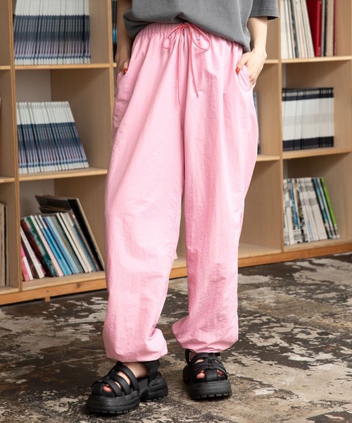 PBLIM（ページボーイリム）の「PAGEBOYLIM/スノーカーゴパンツ（その他パンツ・レディース・アイボリー/ライトピンク/カーキ/ブラック・FREE）」の4枚目の写真