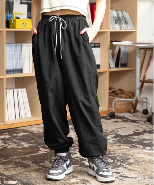 PBLIM（ページボーイリム）の「PAGEBOYLIM/スノーカーゴパンツ（その他パンツ・レディース・アイボリー/ライトピンク/カーキ/ブラック・FREE）」の2枚目の写真