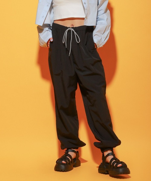 PBLIM（ページボーイリム）の「PAGEBOYLIM/スノーカーゴパンツ（その他パンツ・レディース・アイボリー/ライトピンク/カーキ/ブラック・FREE）」の5枚目の写真