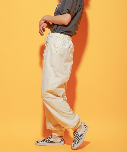 PBLIM（ページボーイリム）の「PAGEBOYLIM/スノーカーゴパンツ（その他パンツ・レディース・アイボリー/ライトピンク/カーキ/ブラック・FREE）」の16枚目の写真