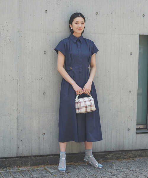 N.(N. Natural Beauty Basic)(エヌエヌナチュラルビューティーベーシック)の「◆サイドボタンベルトシャツワンピース(ワンピース・レディース・ネイビー/オフホワイト/ブルー・SMALL/MEDIUM)」の7枚目の写真