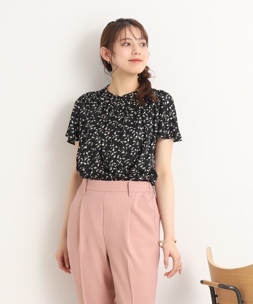 DRESKIP(ドレスキップ)の「◆【大人な夏の上品デザイン】サテンシャーリング使いブラウス(シャツ/ブラウス・レディース・ブラック系/ブルー/カーキ/オレンジ/ライトベージュ/ホワイト系3/ネイビー・03/04/02)」の19枚目の写真