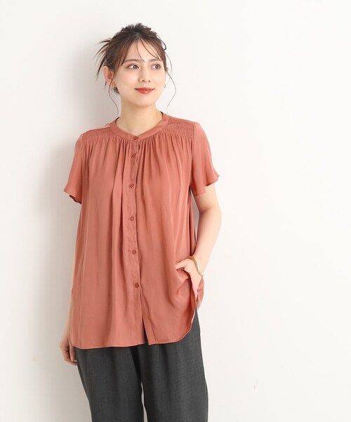 DRESKIP(ドレスキップ)の「◆【大人な夏の上品デザイン】サテンシャーリング使いブラウス(シャツ/ブラウス・レディース・ブラック系/ブルー/カーキ/オレンジ/ライトベージュ/ホワイト系3/ネイビー・03/04/02)」の14枚目の写真