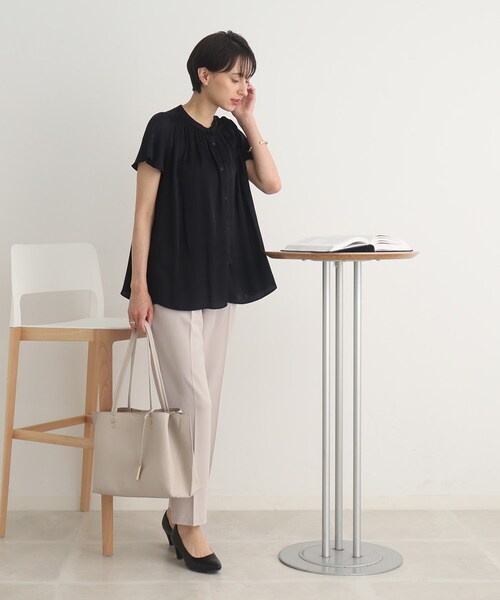 DRESKIP(ドレスキップ)の「◆【大人な夏の上品デザイン】サテンシャーリング使いブラウス(シャツ/ブラウス・レディース・ブラック系/ブルー/カーキ/オレンジ/ライトベージュ/ホワイト系3/ネイビー・03/04/02)」の11枚目の写真