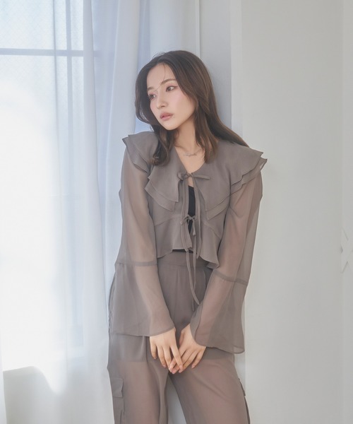 ANDGEEBEE（アンジービー）の「シアーベルスリーブブラウス（シャツ/ブラウス・レディース・ブラック/カーキ・MEDIUM）」の10枚目の写真