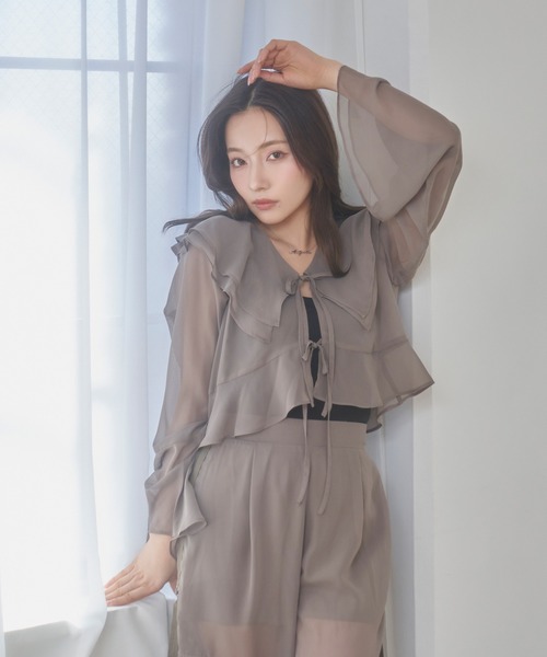 ANDGEEBEE（アンジービー）の「シアーベルスリーブブラウス（シャツ/ブラウス・レディース・ブラック/カーキ・MEDIUM）」の11枚目の写真