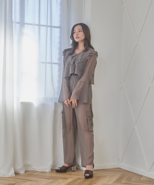 ANDGEEBEE（アンジービー）の「シアーベルスリーブブラウス（シャツ/ブラウス・レディース・ブラック/カーキ・MEDIUM）」の13枚目の写真