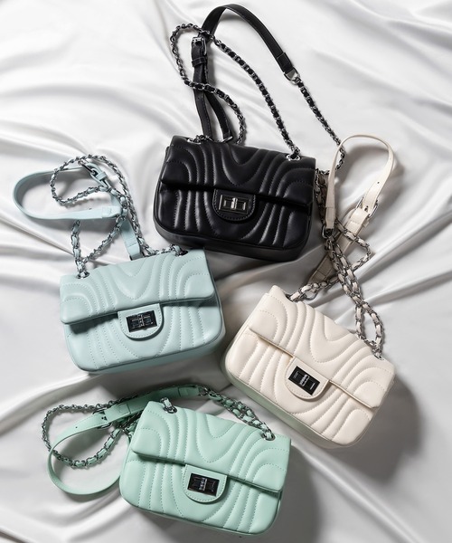 me+em select(ミームセレクト)の「【2WAY 】キルティングチェーンフラップショルダーバッグ / quilting chain flap shoulder bag(ショルダーバッグ・レディース・ホワイト/スカイブルー/ブラック/ミント・FREE)」の17枚目の写真