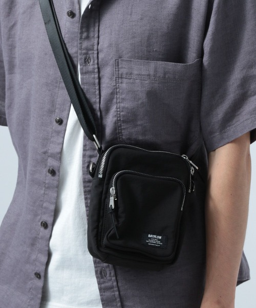 BAYFLOW(ベイフロー)の「ウィークエンドミニショルダーバッグ(ショルダーバッグ・メンズ・ブラック/ブルー系その他/ベージュ/ネイビー/その他1/その他2/その他3・FREE)」の2枚目の写真