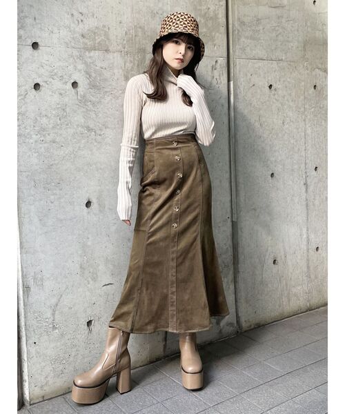 MURUA(ムルーア)の「バイカラーリブニットトップス(ニット/セーター・レディース・マスタード/アイボリー/ブラック・FREE)」の20枚目の写真