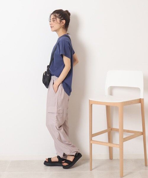 SHOO・LA・RUE(シューラルー)の「◆ゆるっとはける柔らか素材 イージーカーゴパンツ(その他パンツ・レディース・グレー系/ブラック・02/03)」の6枚目の写真