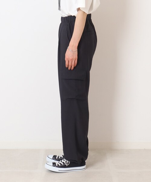 SHOO・LA・RUE(シューラルー)の「◆ゆるっとはける柔らか素材 イージーカーゴパンツ(その他パンツ・レディース・グレー系/ブラック・02/03)」の13枚目の写真