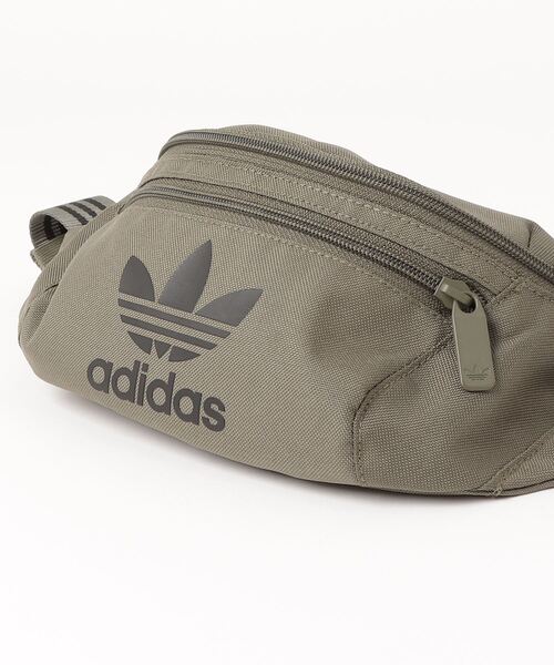 adidas（アディダス）の「アディカラー クラシック ウエストバッグ / アディダスオリジナルス adidas Originals（ボディバッグ/ウエストポーチ・メンズ・グリーン/ブラック/レッド・FREE）」の15枚目の写真