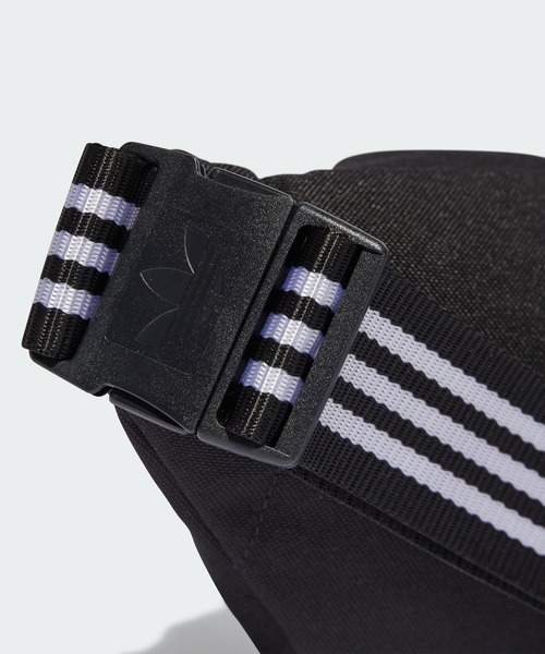 adidas☆アディカラー クラシック ウエストバッグ adidas（アディダス）の「アディカラー クラシック ウエスト