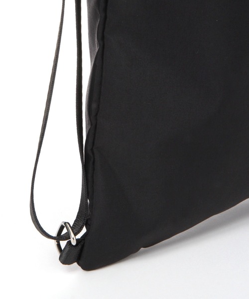 repipi armario(レピピ アルマリオ)の「ナイロンミニナップサック(バックパック/リュック・キッズ・その他/グレー/ブラック・FREE)」の9枚目の写真