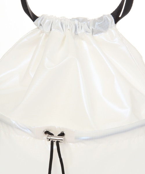 repipi armario(レピピ アルマリオ)の「ナイロンミニナップサック(バックパック/リュック・キッズ・その他/グレー/ブラック・FREE)」の12枚目の写真