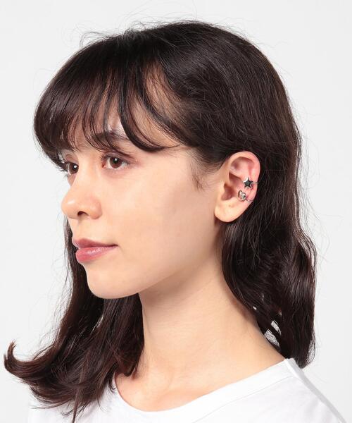 To b. by agnes b.(トゥービーバイアニエスベー)の「WV25 EAR CUFF ハート&スターセットイヤーカフ(イヤリング・レディース・シルバー系その他・FREE)」の2枚目の写真