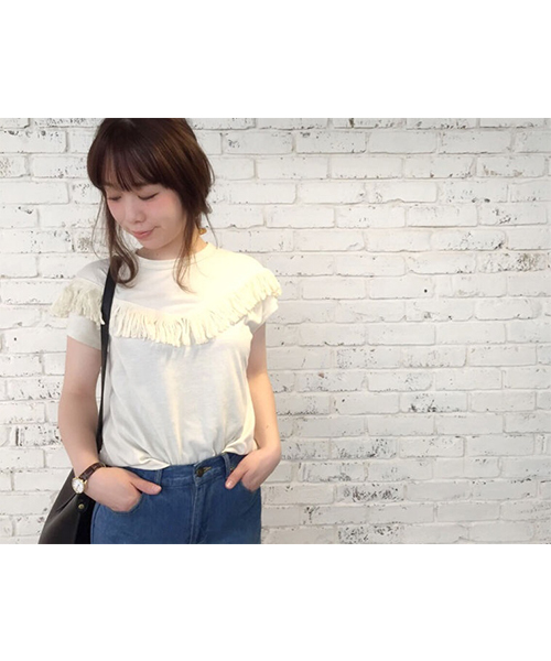 Chico（チコ）の「フリンジTOPS（Tシャツ/カットソー・レディース・ベージュ/モスグリーン/ホワイト/グレー/ブラック・FREE）」の4枚目の写真