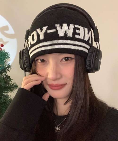 Vipoa（ヴィポア）の「NEW YORK ロゴジャガードニットキャップ（ニットキャップ/ビーニー・レディース・ベージュ/ホワイト/ピンク/ブルー/アイボリー/ブラック・FREE）」の22枚目の写真