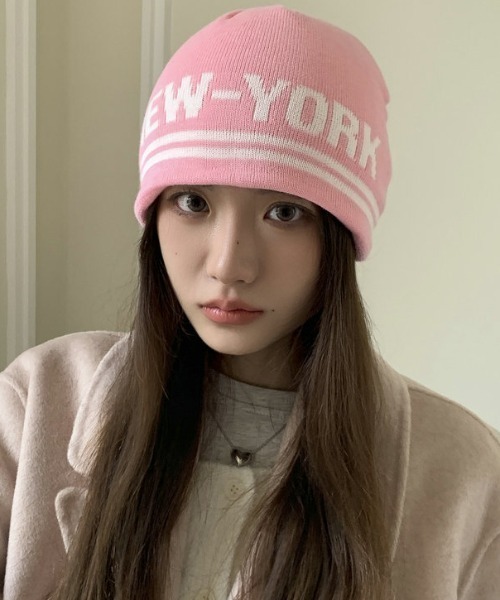 Vipoa（ヴィポア）の「NEW YORK ロゴジャガードニットキャップ（ニットキャップ/ビーニー・レディース・ベージュ/ホワイト/ピンク/ブルー/アイボリー/ブラック・FREE）」の10枚目の写真