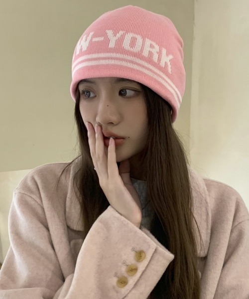 Vipoa（ヴィポア）の「NEW YORK ロゴジャガードニットキャップ（ニットキャップ/ビーニー・レディース・ベージュ/ホワイト/ピンク/ブルー/アイボリー/ブラック・FREE）」の11枚目の写真