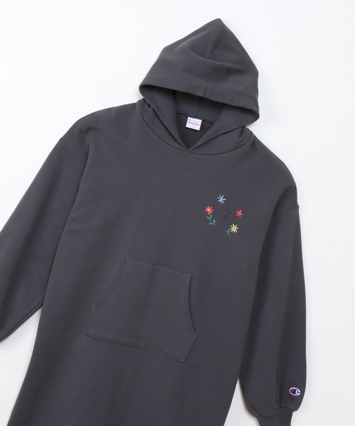 Champion（チャンピオン）の「【Champion/チャンピオン】キッズ スクールサイズ フーデッドスウェットワンピース（ワンピース・キッズ・キャメル/チャコール/オートミール・150/160）」の10枚目の写真