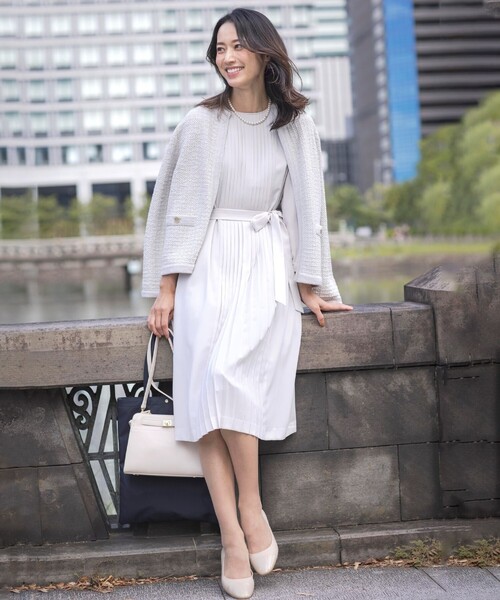 J.PRESS(ジェイプレス)の「【WEB限定カラーあり・洗える】TWEED ニット ジャケット(ノーカラージャケット・レディース・ブラック系5/ネイビー系5/ホワイト系5/ライトグレー系5・LARGE/MEDIUM)」の10枚目の写真