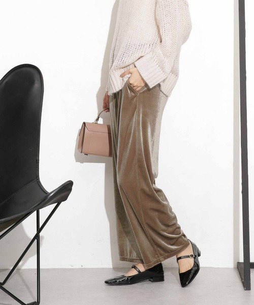 NANO universe（ナノユニバース）の「ベロアイージーパンツ（その他パンツ・レディース・ベージュ/ブルーグレー/ブラック・FREE）」の6枚目の写真