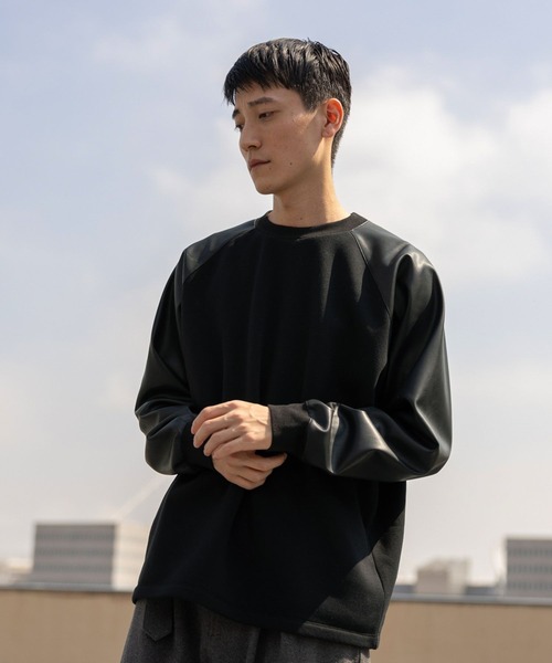 niko and...（ニコアンド）の「袖フェイクレザーラグランプルオーバー（スウェット・メンズ・ベージュ/ブラック・MEDIUM/LARGE）」の22枚目の写真