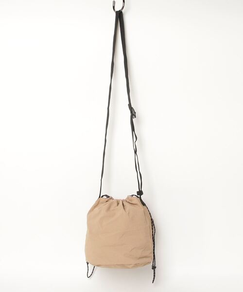 MAISON BREEZE（メゾンブリーズ）の「【MAISON BREEZE】ドローストリングミニショルダーバッグ KNF036（ショルダーバッグ・レディース・ベージュ/カーキ/ブラック・FREE）」の8枚目の写真