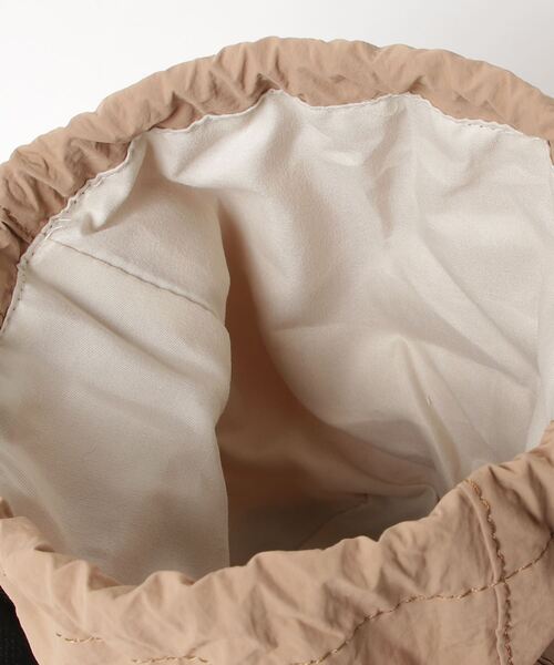 MAISON BREEZE（メゾンブリーズ）の「【MAISON BREEZE】ドローストリングミニショルダーバッグ KNF036（ショルダーバッグ・レディース・ベージュ/カーキ/ブラック・FREE）」の10枚目の写真