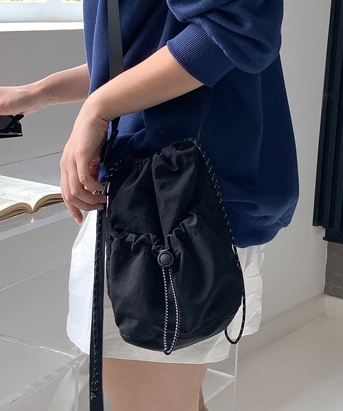 MAISON BREEZE（メゾンブリーズ）の「【MAISON BREEZE】ドローストリングミニショルダーバッグ KNF036（ショルダーバッグ・レディース・ベージュ/カーキ/ブラック・FREE）」の6枚目の写真