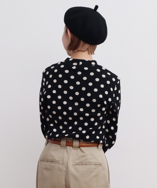 CHILD WOMAN(チャイルドウーマン)の「フライスドットプリント ハイネック長袖プルオーバー(Tシャツ/カットソー・レディース・キナリ/ブラック・FREE)」の7枚目の写真