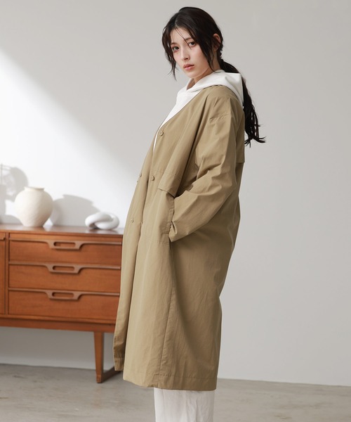 Filomo（フィローモ）の「[Filomo]ノーカラーコートロング撥水（ノーカラーコート・レディース・ブラック/キャメル・L/M）」の11枚目の写真
