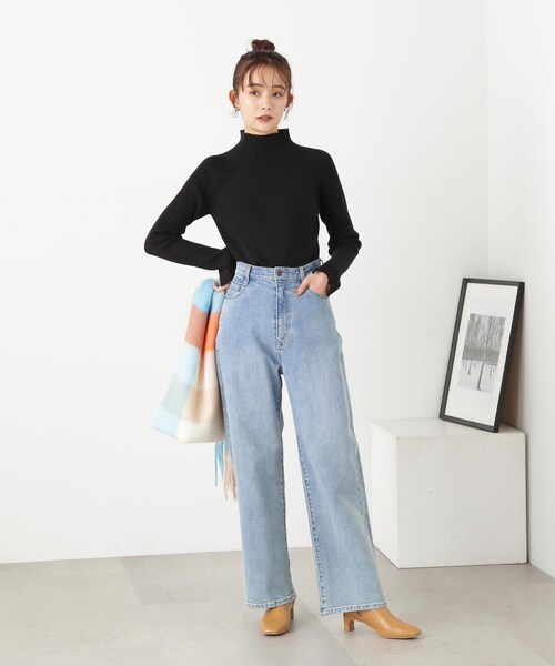 N.（N. Natural Beauty Basic）（エヌエヌナチュラルビューティーベーシック）の「◆スリットカフハイネックニット（ニット/セーター・レディース・ブルー/オフホワイト/ブラック/ライトグレー・MEDIUM）」の8枚目の写真