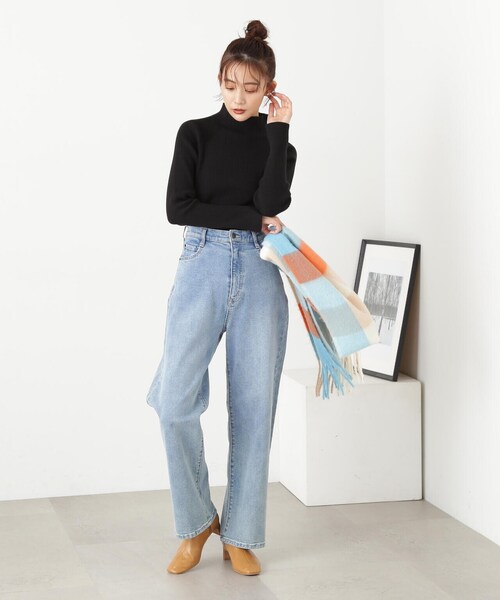 N.（N. Natural Beauty Basic）（エヌエヌナチュラルビューティーベーシック）の「◆スリットカフハイネックニット（ニット/セーター・レディース・ブルー/オフホワイト/ブラック/ライトグレー・MEDIUM）」の9枚目の写真