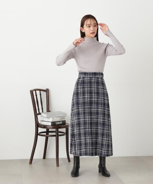 N.（N. Natural Beauty Basic）（エヌエヌナチュラルビューティーベーシック）の「◆スリットカフハイネックニット（ニット/セーター・レディース・ブルー/オフホワイト/ブラック/ライトグレー・MEDIUM）」の14枚目の写真