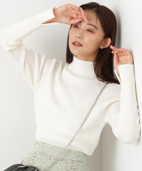 N.（N. Natural Beauty Basic）（エヌエヌナチュラルビューティーベーシック）の「◆スリットカフハイネックニット（ニット/セーター・レディース・ブルー/オフホワイト/ブラック/ライトグレー・MEDIUM）」の19枚目の写真