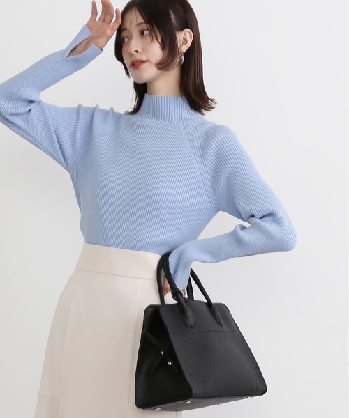 N.（N. Natural Beauty Basic）（エヌエヌナチュラルビューティーベーシック）の「◆スリットカフハイネックニット（ニット/セーター・レディース・ブルー/オフホワイト/ブラック/ライトグレー・MEDIUM）」の4枚目の写真