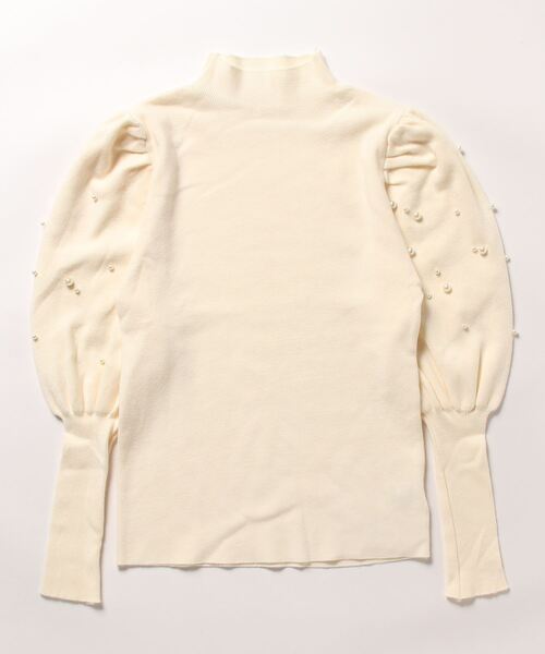 Achic(アシック)の「フェイクパールバルーン袖ニット(Tシャツ/カットソー・レディース・ホワイト/アイボリー/ブラック/ベージュ・M)」の7枚目の写真