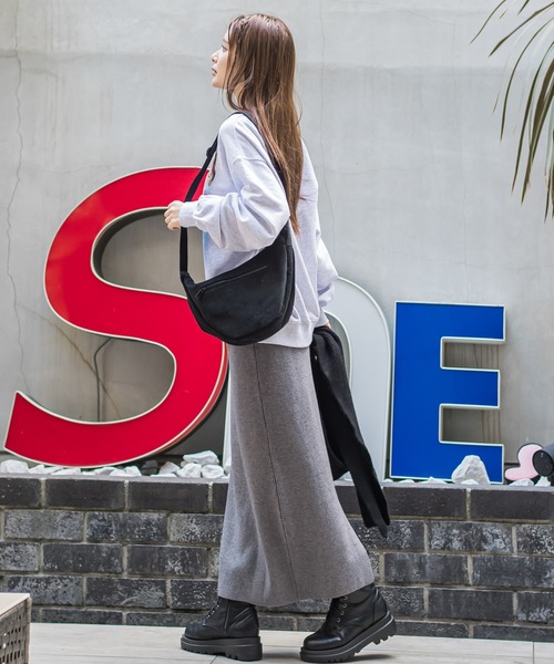 VICKY（ビッキー）の「【GREMLINS】フォトスウェット《洗濯機で洗える》（スウェット・レディース・オフホワイト/チャコールグレー/パープル・M）」の8枚目の写真