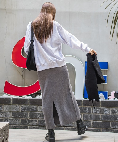 VICKY（ビッキー）の「【GREMLINS】フォトスウェット《洗濯機で洗える》（スウェット・レディース・オフホワイト/チャコールグレー/パープル・M）」の9枚目の写真