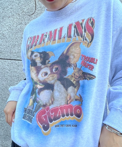 VICKY（ビッキー）の「【GREMLINS】フォトスウェット《洗濯機で洗える》（スウェット・レディース・オフホワイト/チャコールグレー/パープル・M）」の12枚目の写真