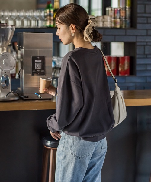 VICKY（ビッキー）の「【GREMLINS】フォトスウェット《洗濯機で洗える》（スウェット・レディース・オフホワイト/チャコールグレー/パープル・M）」の18枚目の写真